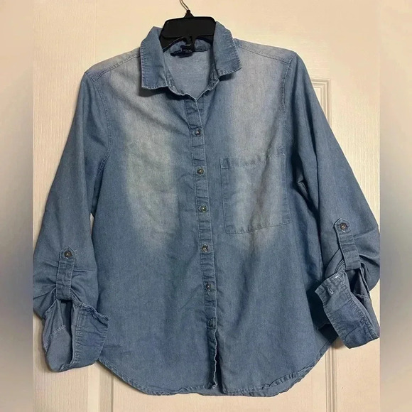 Polly Esther Button-Up Shirt - Picture 1 of 3
